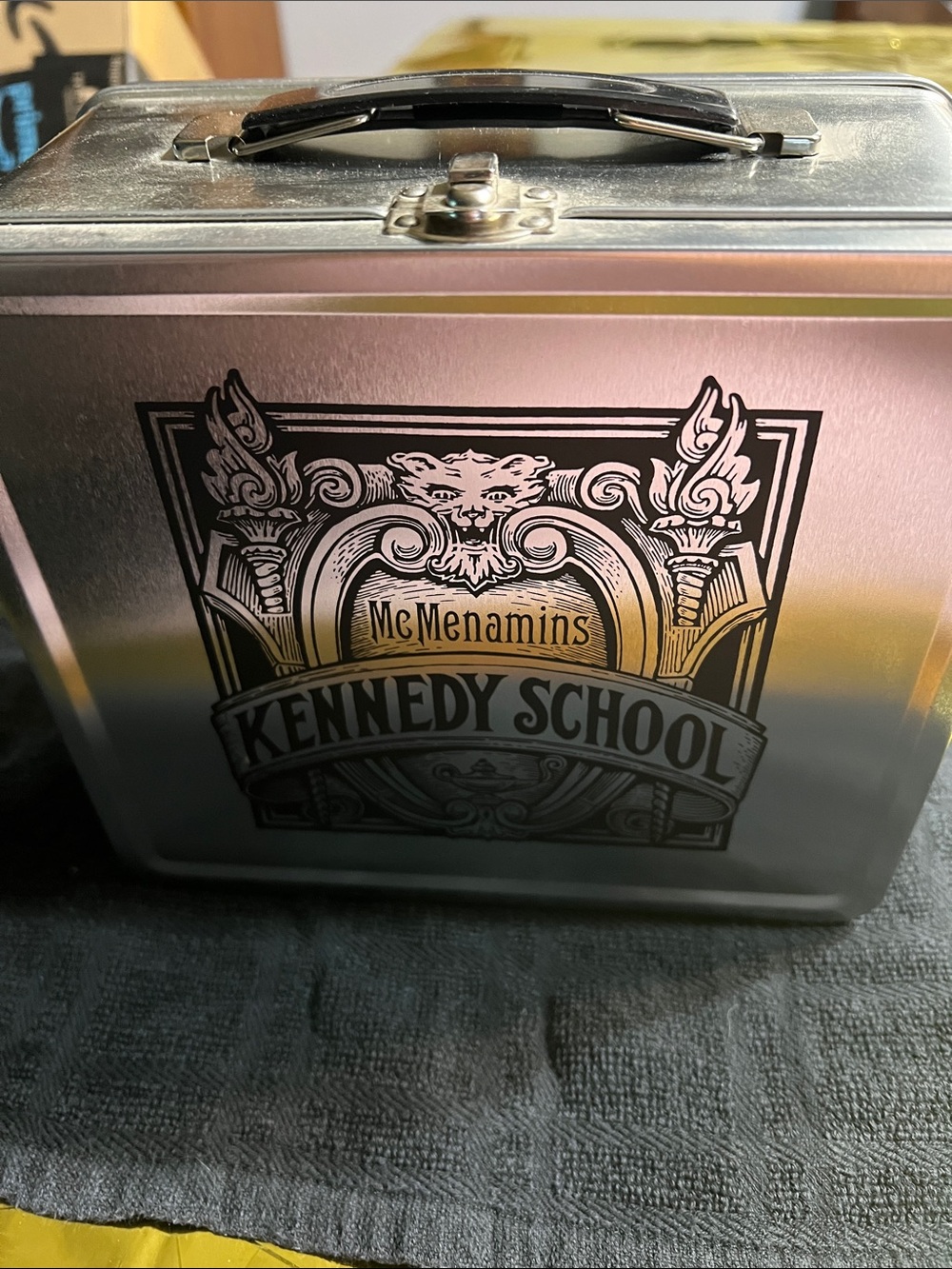 Kennedy School McMenamins Silver Tin - Picture 4 of 4